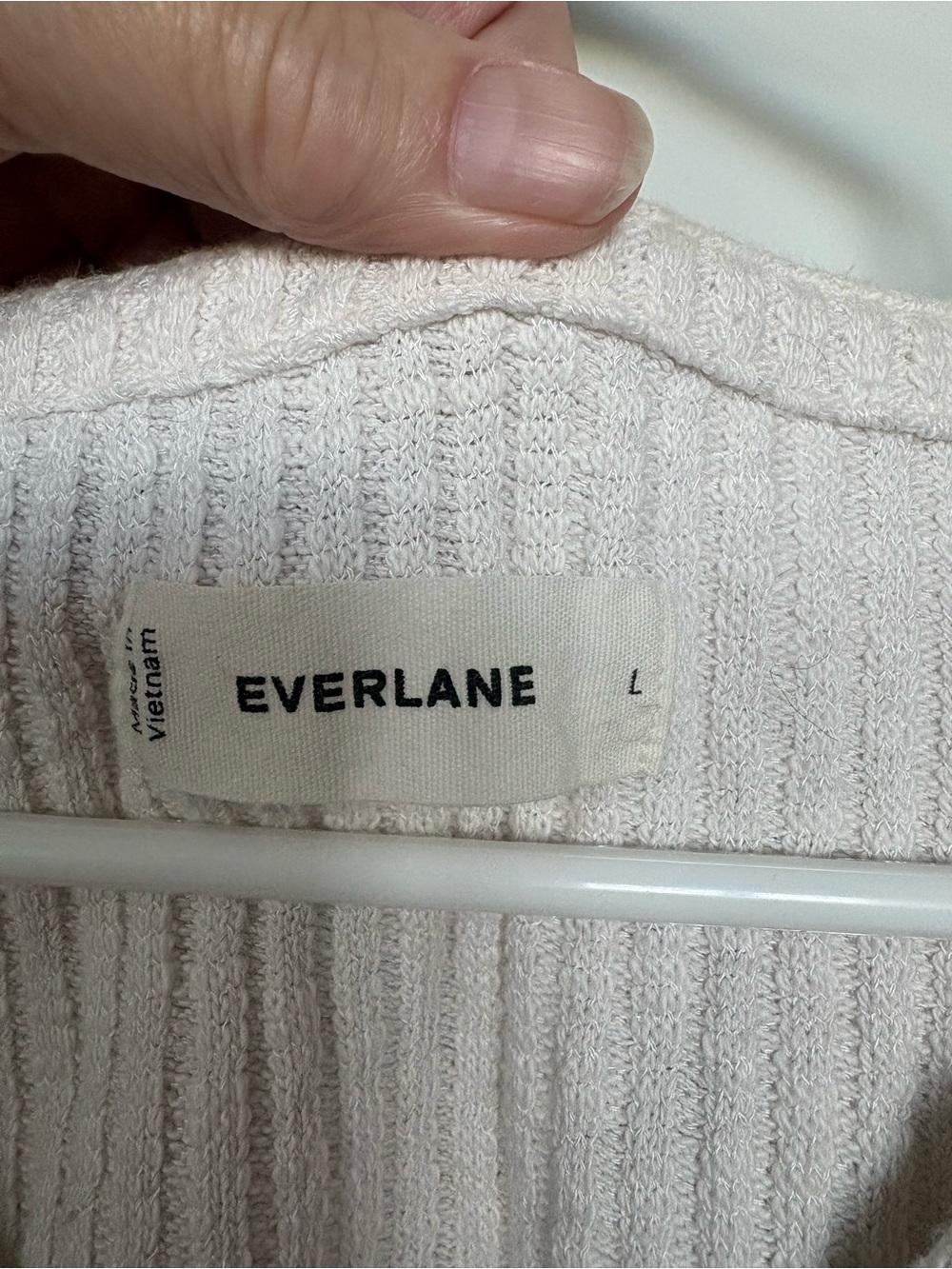 Everlane Cream Ribbed V-Neck Button Sweater - Picture 2 of 3